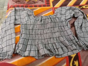Stylish Checkered Long Sleeve Top