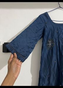 Elegant Navy Blue Embroidered Kurta