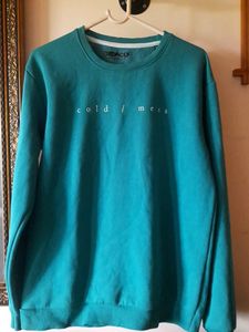 Sale.... 🥳Ladies SWEATSHIRT .medium Size .44 Ches
