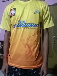 csk jersey