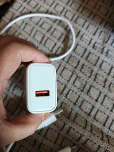NU REPUBLIC Fast Charger