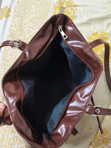 Buckle shoulder bag