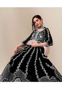 Elegant Black georgette kurta dupatta set