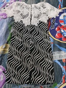 Chic Lace &amp; Wave Print Dress