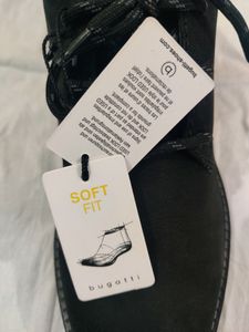 Brand New Bugatti Men Shoe In Size 8