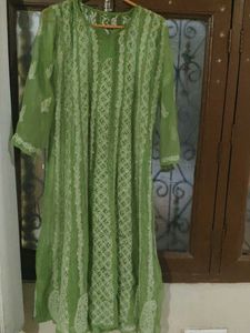 Embroidered Chikankari Kurta