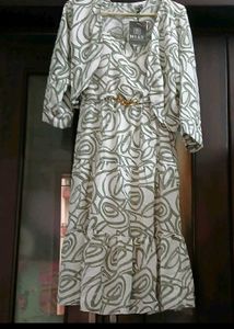 Stylish Tiered Maxi Dress with Jacket - L Size