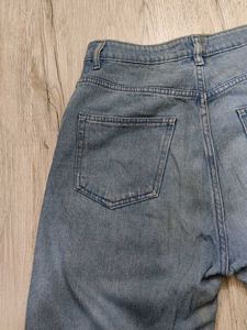 Ma5869 Sabrin baggy jeans waist 28 inches