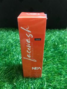Nea Papaya, Vitamin C & Tea Tree Oil For Hydrating & Glowing Skin Face Wash (100 Ml)