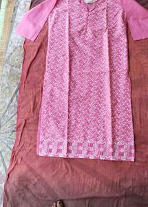 Beautiful Pink Embroidered Kurta
