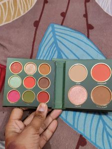 Mars Eyeshadow Palette