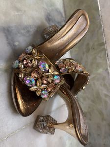 elegant pencil heel