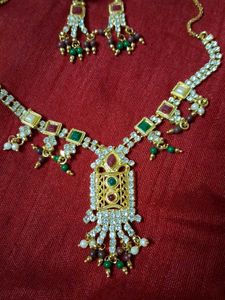 Elegant Gold-Plated Necklace and Earring Set