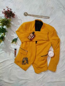 Chic Yellow Blazer with Zipper Accents