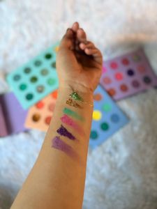 Vibrant Eyeshadow Palette