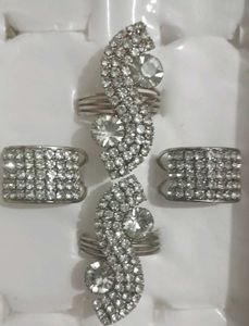 Sparkling Rhinestone Ring Set