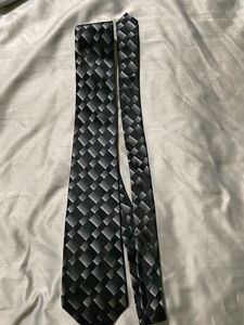 Classic Geometric Pattern Tie