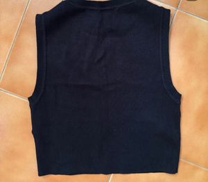 Zara Black Sleeveless Knit Top