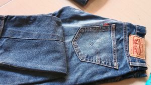 Bundle of men's jeans