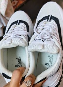 White Rowlands Sneakers