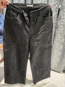 Stylish Black Cargo Jeans
