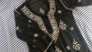 Black Embroidered Kurta