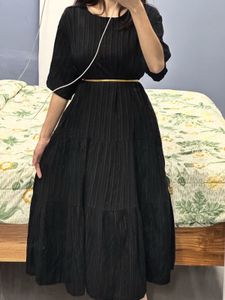 Elegant Black Striped Maxi Dress