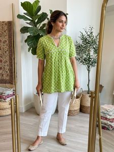 1 free top wid Green & White kurta (women’s)