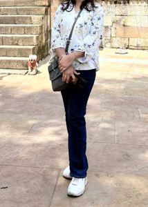 Chic Floral Print Button-Up Shirt