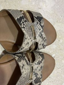 Leopard Print Slides
