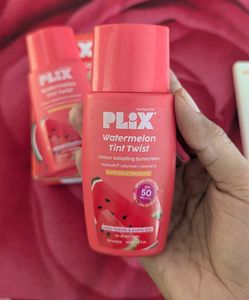 Plix &amp; WishCare Sunscreen bundle