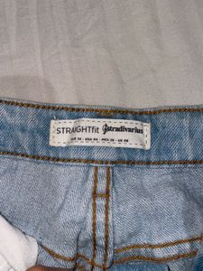 Light Wash Ripped Jeans