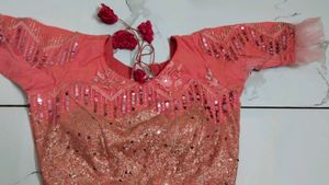 Ethnic odhani with blouse