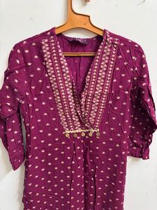 Saaki Kurta Pant Set