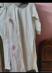 Elegant White Embroidered Kurta Set