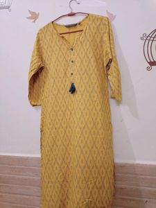 Avasa yellow Kurti