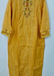 Very Pretty Yellow Suit Set