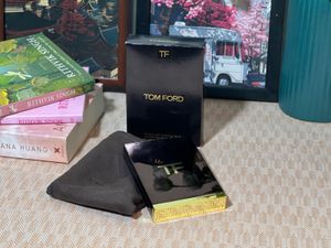 Tom Ford Translucent Finishing Powder – 01 Alabast