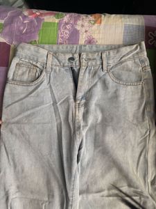 Urbanic light wash jeans