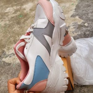 Women's Sneakers ( Length -28-29 Cm)