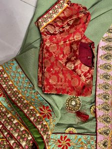 Very Beautiful Heavy Work Saree 💚😍