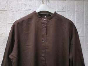 New with tag Pinterest Elegant Brown Band Collar T