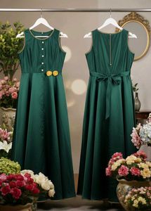 Elegant Emerald Green Dress