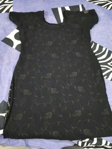Elegant Black Embroidered Kurta