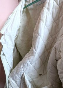 JUICY COUTURE Quilted Cream Puffer Jacket 🪞