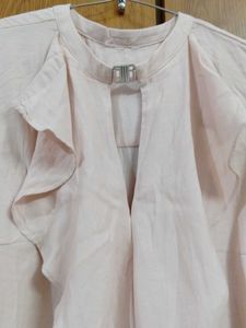 Elegant Ruffled Sleeveless Top