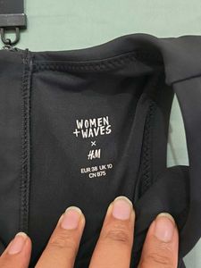 🔻PRICE DROP - H&amp;M Waves Collection Sporty Top