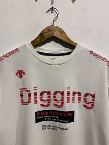 Descente "Digging" Graphic T-Shirt (T544)