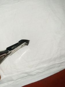 Stainless Steel Pincer                                                                          Used To Clean Nails And Also For Mani And Pedicure Purpose And For Minute Cutting ✂