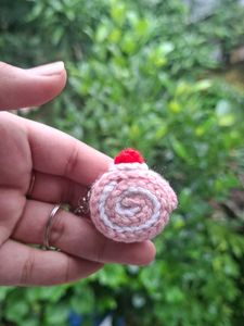 Cute Crocheted Swiss Roll Keychain
